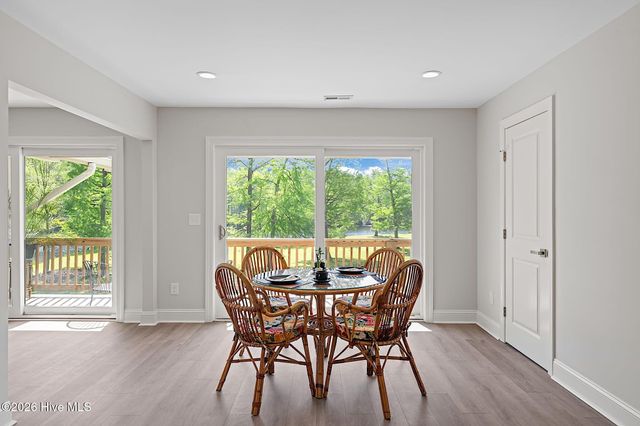 244 Shoreline Drive, New Bern, NC 28562