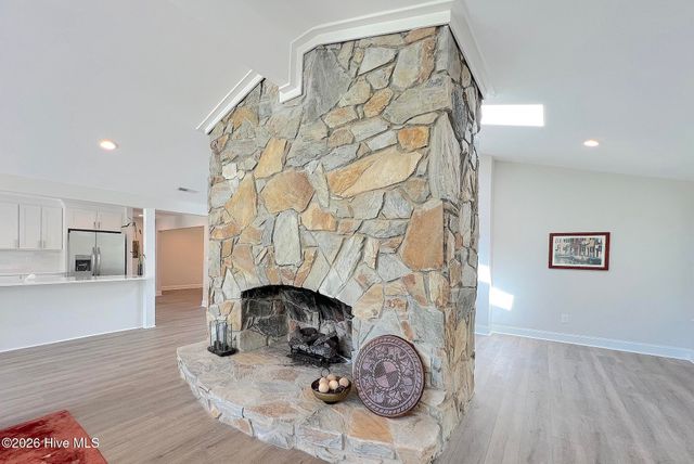 244 Shoreline Drive, New Bern, NC 28562