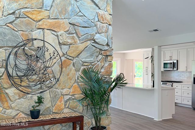 244 Shoreline Drive, New Bern, NC 28562