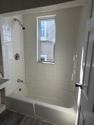 20 Ferry St B, Everett, MA 02149