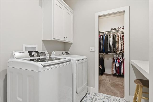 21010 W 225th Street, Spring Hill, KS 66083