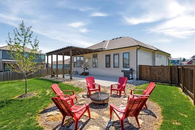21010 W 225th Street, Spring Hill, KS 66083