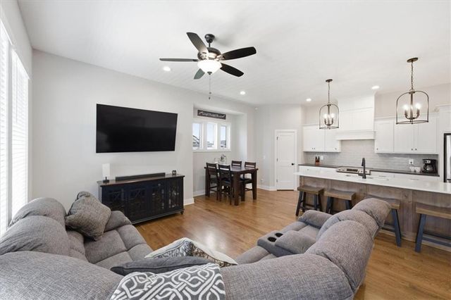 21010 W 225th Street, Spring Hill, KS 66083