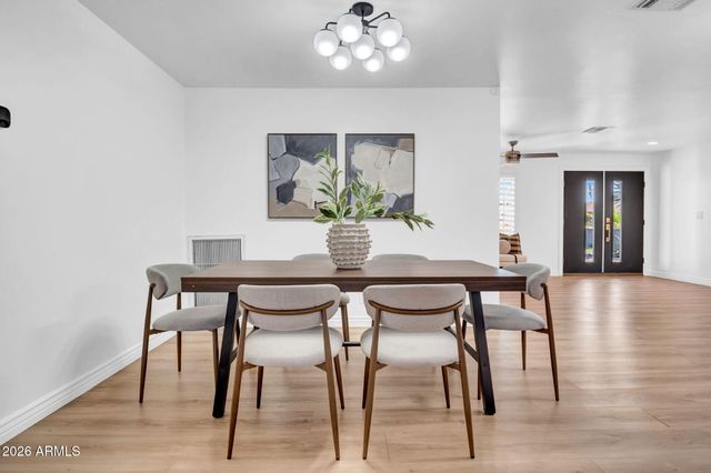 10624 N 38TH Street, Phoenix, AZ 85028