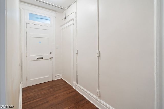 374 Halsted St 2, East Orange City, NJ 07018