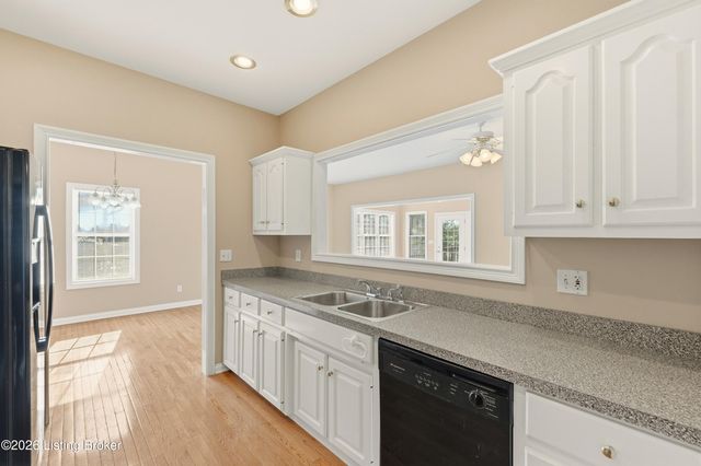 102 Ashton Ct, Bardstown, KY 40004