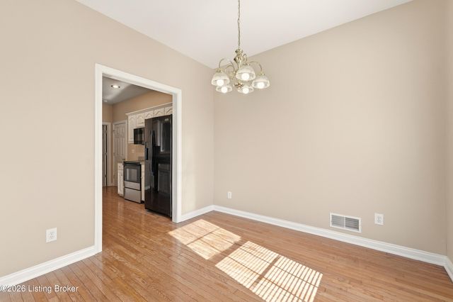 102 Ashton Ct, Bardstown, KY 40004