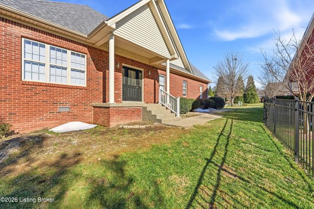 102 Ashton Ct, Bardstown, KY 40004
