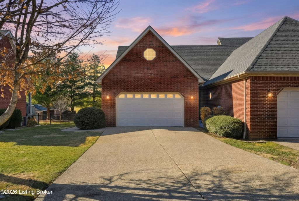 102 Ashton Ct, Bardstown, KY 40004