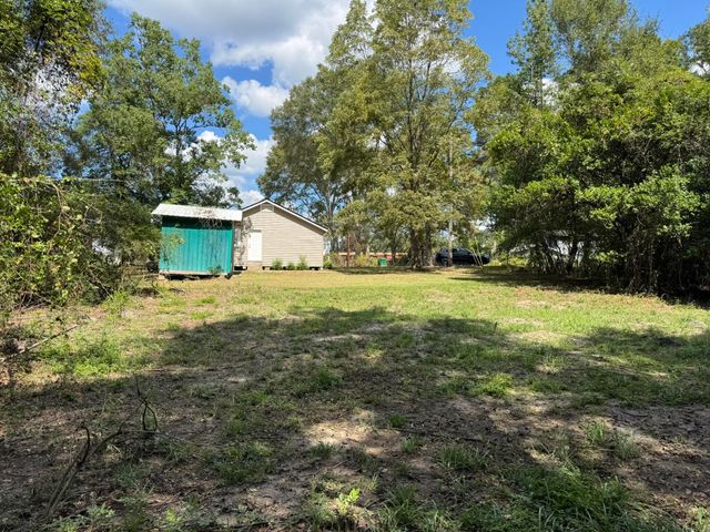 110 Lewis Ave., Petal, MS 39465