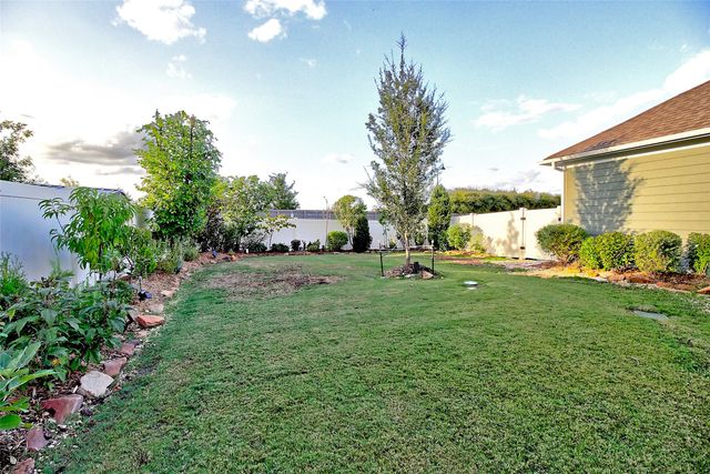 1409 Ellis Lane, Aubrey, TX 76227
