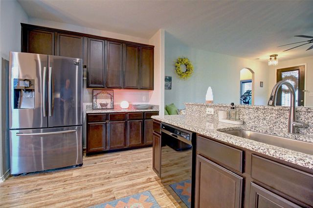 1409 Ellis Lane, Aubrey, TX 76227
