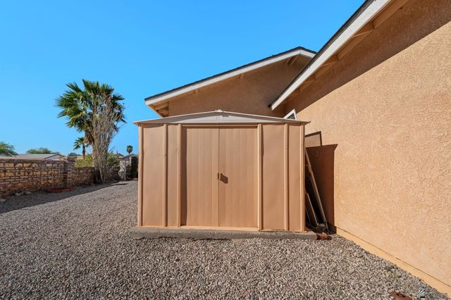 13613 E 52 St, Yuma, AZ 85367