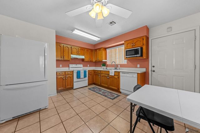13613 E 52 St, Yuma, AZ 85367