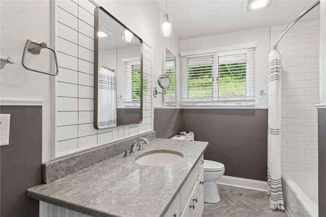 135 Penn Adamsburg Rd, Hempfield Twp, PA 15644