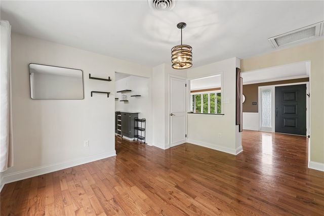 135 Penn Adamsburg Rd, Hempfield Twp, PA 15644