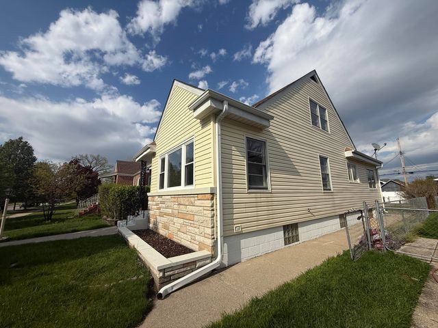 7421 Monroe Avenue, Hammond, IN 46324