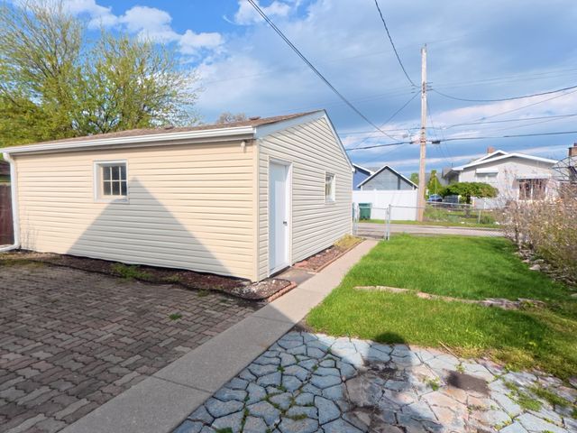 7421 Monroe Avenue, Hammond, IN 46324