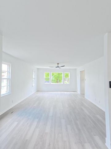 7421 Monroe Avenue, Hammond, IN 46324