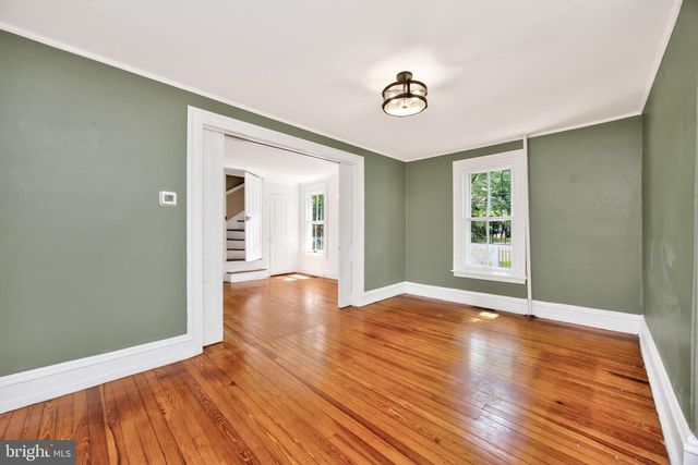923 W KING RD, Malvern, PA 19355