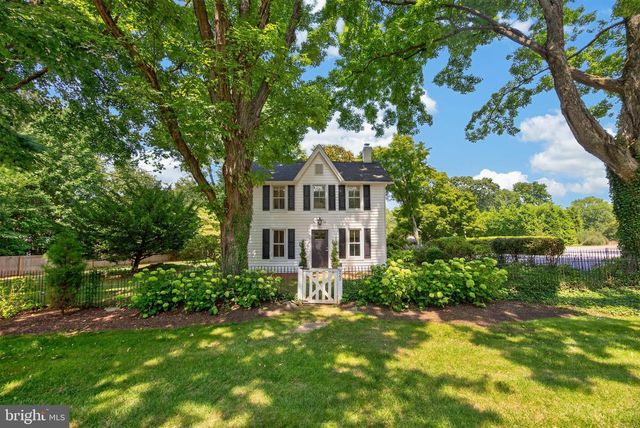 923 W KING RD, Malvern, PA 19355