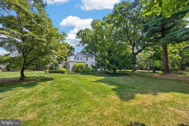 923 W KING RD, Malvern, PA 19355