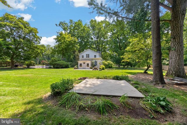 923 W KING RD, Malvern, PA 19355