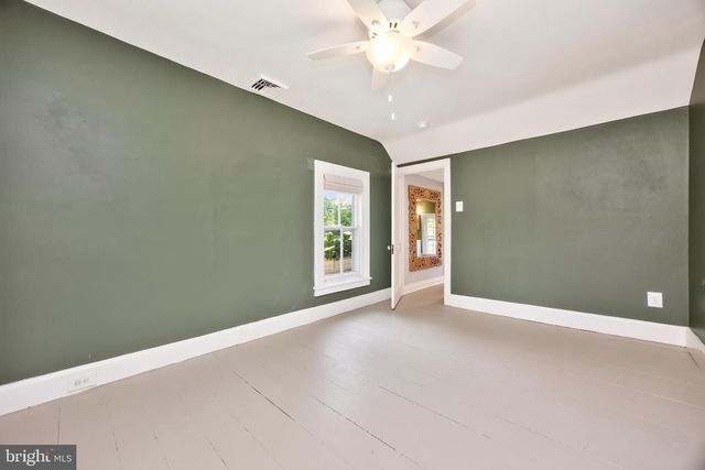 923 W KING RD, Malvern, PA 19355