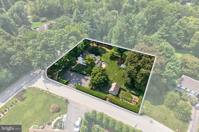 923 W KING RD, Malvern, PA 19355
