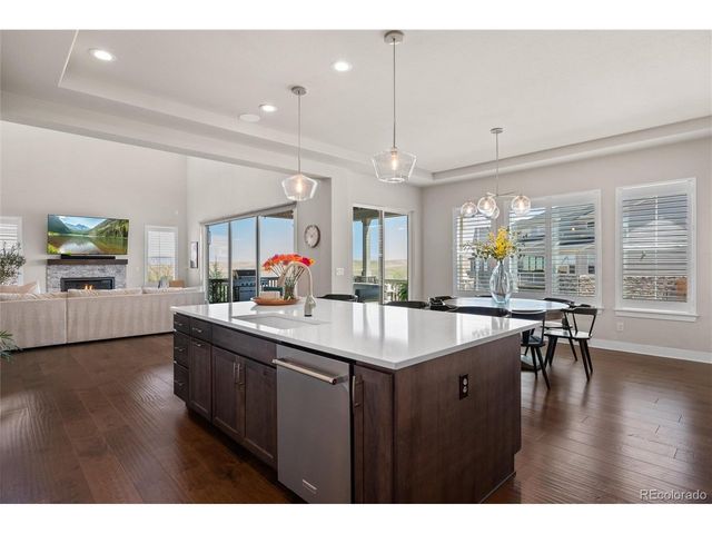 27671 E Lakeview Dr, Aurora, CO 80016