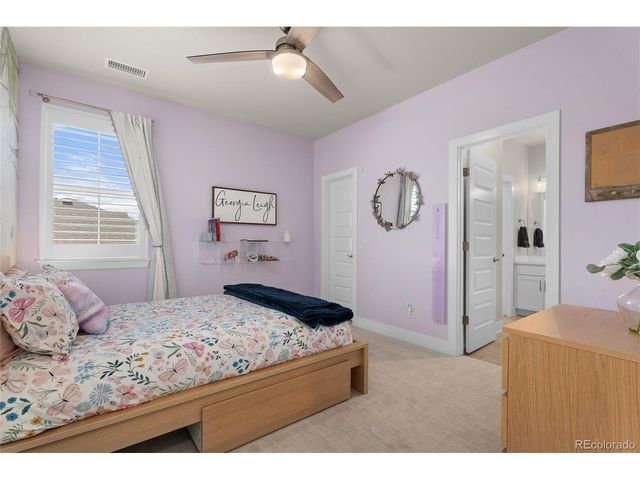 27671 E Lakeview Dr, Aurora, CO 80016