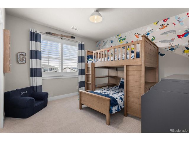 27671 E Lakeview Dr, Aurora, CO 80016