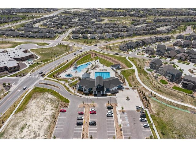 27671 E Lakeview Dr, Aurora, CO 80016