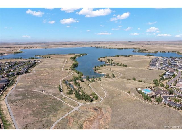 27671 E Lakeview Dr, Aurora, CO 80016