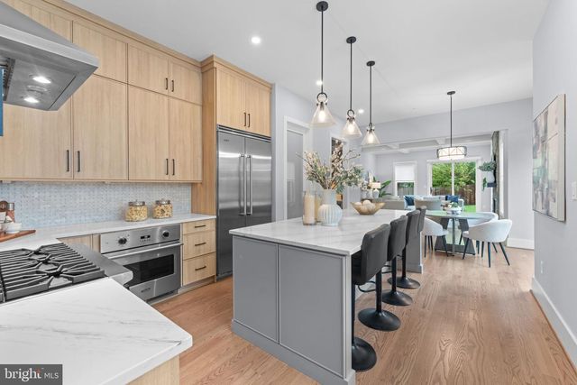 8104 WOODHAVEN BLVD, Bethesda, MD 20817