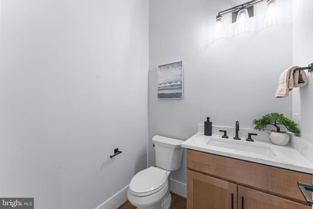 8104 WOODHAVEN BLVD, Bethesda, MD 20817