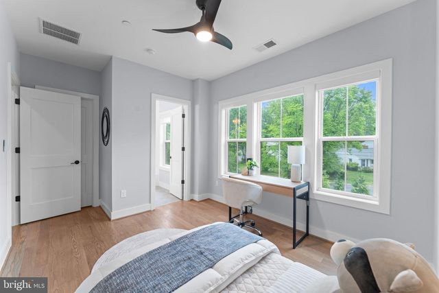 8104 WOODHAVEN BLVD, Bethesda, MD 20817