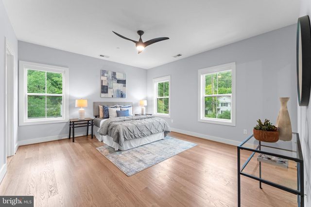 8104 WOODHAVEN BLVD, Bethesda, MD 20817