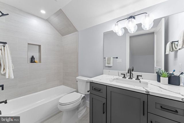 8104 WOODHAVEN BLVD, Bethesda, MD 20817
