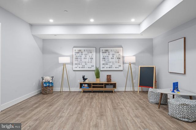 8104 WOODHAVEN BLVD, Bethesda, MD 20817