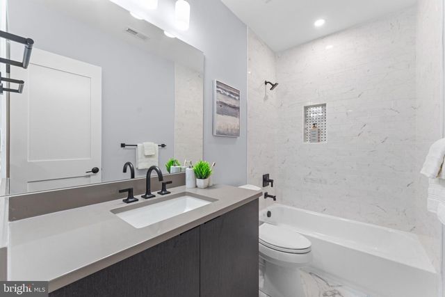 8104 WOODHAVEN BLVD, Bethesda, MD 20817