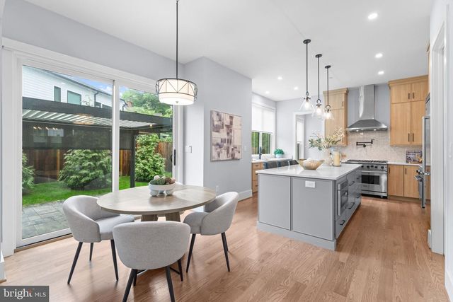 8104 WOODHAVEN BLVD, Bethesda, MD 20817