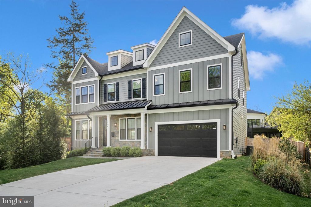 8104 WOODHAVEN BLVD, Bethesda, MD 20817