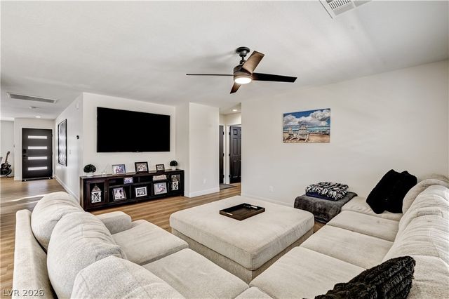 10260 South Bronco Street, Las Vegas, NV 89141