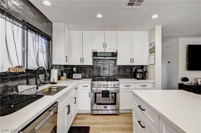 10260 South Bronco Street, Las Vegas, NV 89141