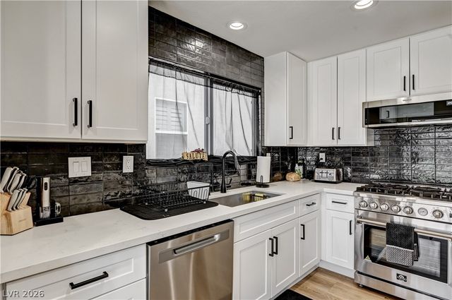 10260 South Bronco Street, Las Vegas, NV 89141