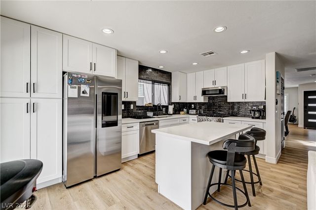 10260 South Bronco Street, Las Vegas, NV 89141