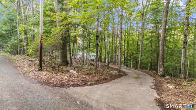 245 Dunk Rock Road, Guilford, CT 06437
