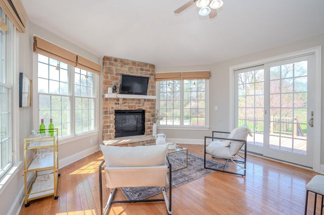 24 HAYHURST DR, Newtown, PA 18940