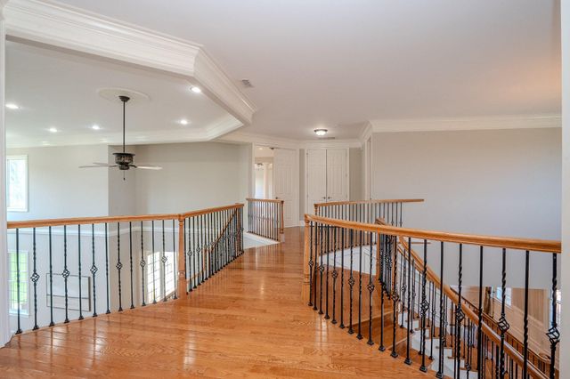 24 HAYHURST DR, Newtown, PA 18940